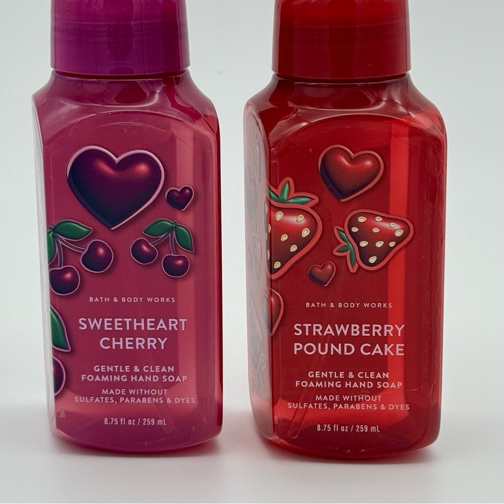 Bath & Body Works Sweetheart Cherry & Strawberry Pound Cake Hand Soaps NWT - Picture 3 of 6